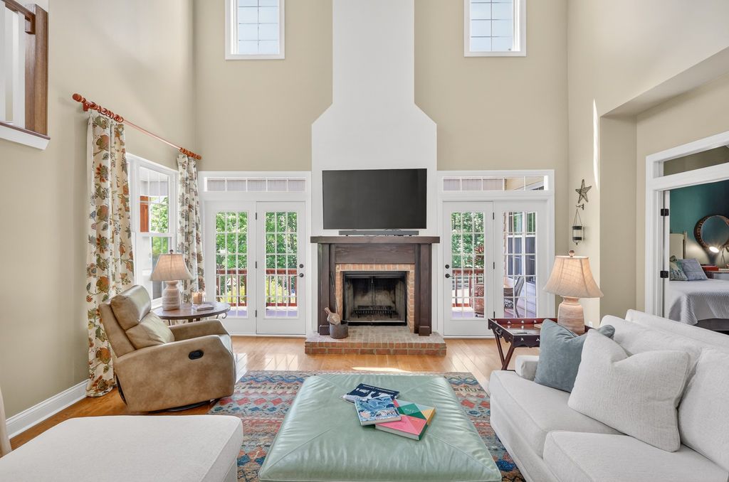 157 Giles Ln, Gallatin, TN - View 2