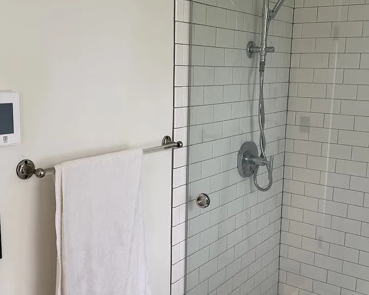 1 Somers Ave — Photo 28