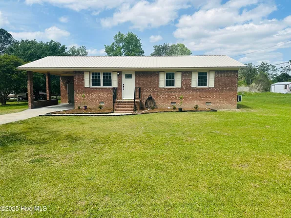 2010 Oakwood Drive, Kinston, NC 28504