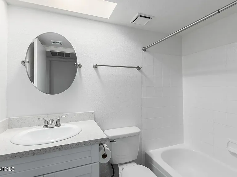 2855 S Extension Rd #212 — Photo 9