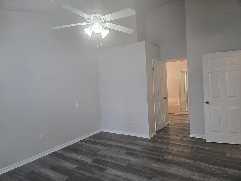 901 Beresford Way — Photo 13