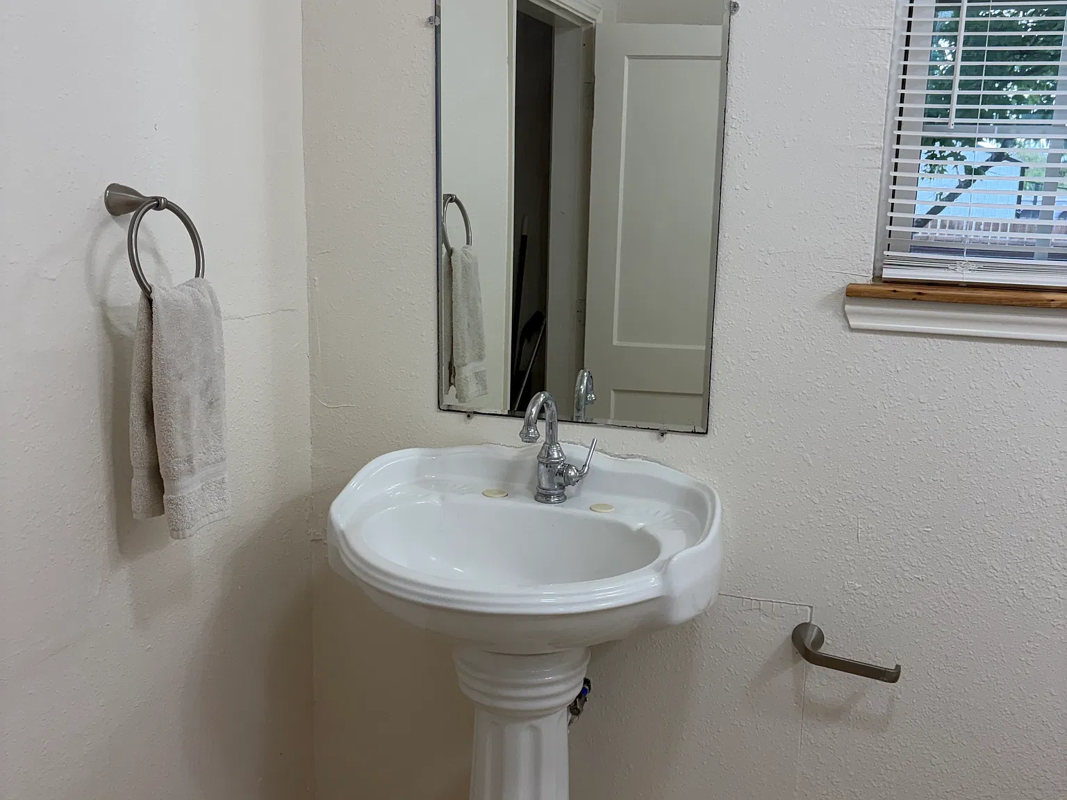 3 bed, 1036 sqft, $1,700 — Photo 3