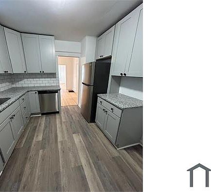 2nd image of 806 W Michigan Ave