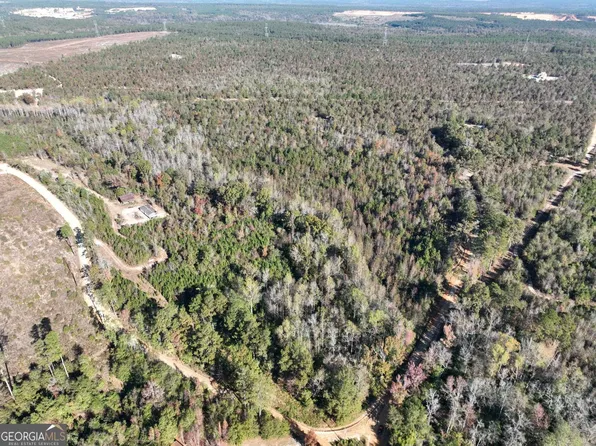 2476 Jessie James Pond Rd, Matthews, GA 30818