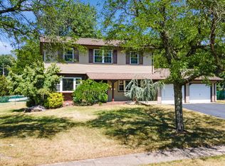 38 Drexel Dr, Jackson, NJ 08527