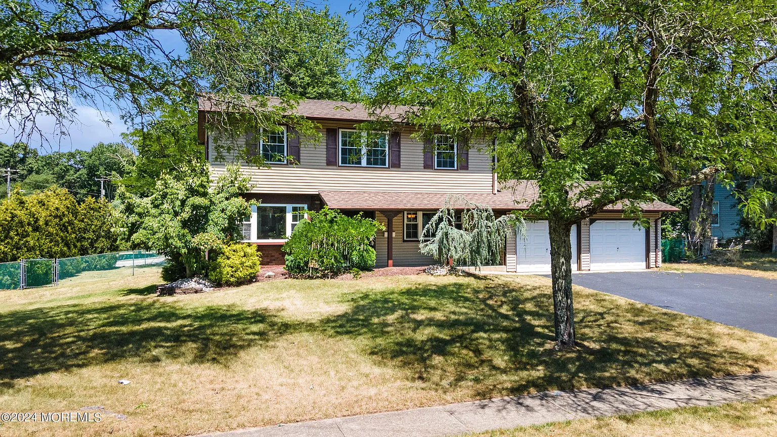 38 Drexel Drive photo 1