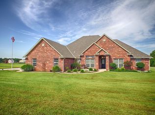 836 County Street 2921, Tuttle, OK 73089