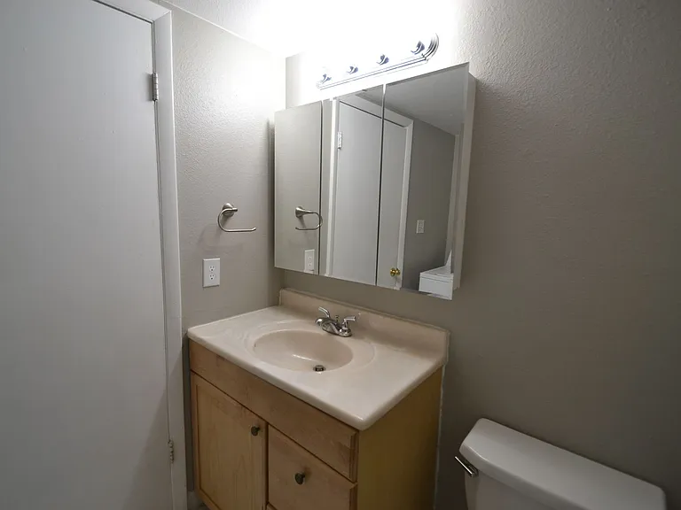 4417 N Carefree Cir — Photo 4