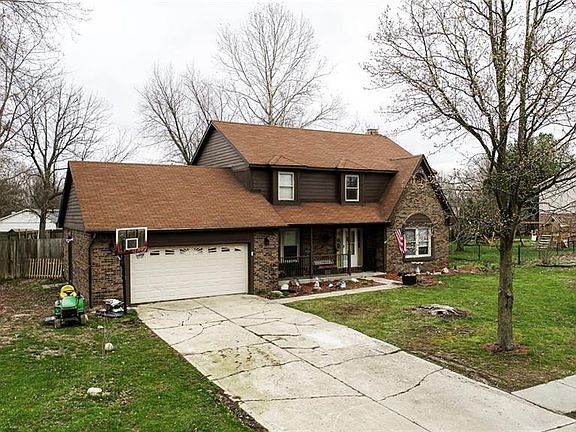 3rd image of 8323 Christiana Ln