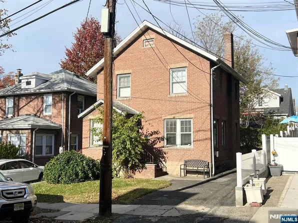 411 McKinley St, Fairview, NJ 07022