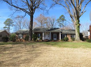 442 Lansdowne Rd, Charlotte, NC 28270