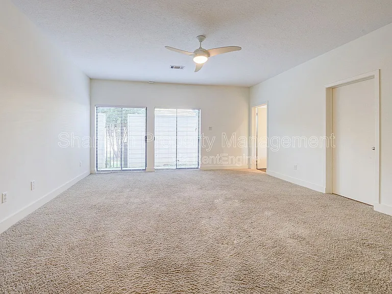 1501 California St #C — Photo 21