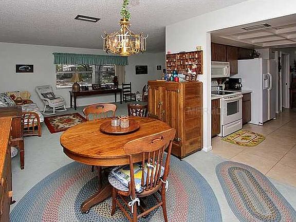 3rd image of 2328 Republic Dr