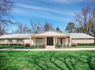 237 Stonehaven Rd, Dayton, OH 45429