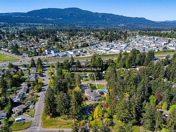 5th image of 2315 Departure Bay Rd