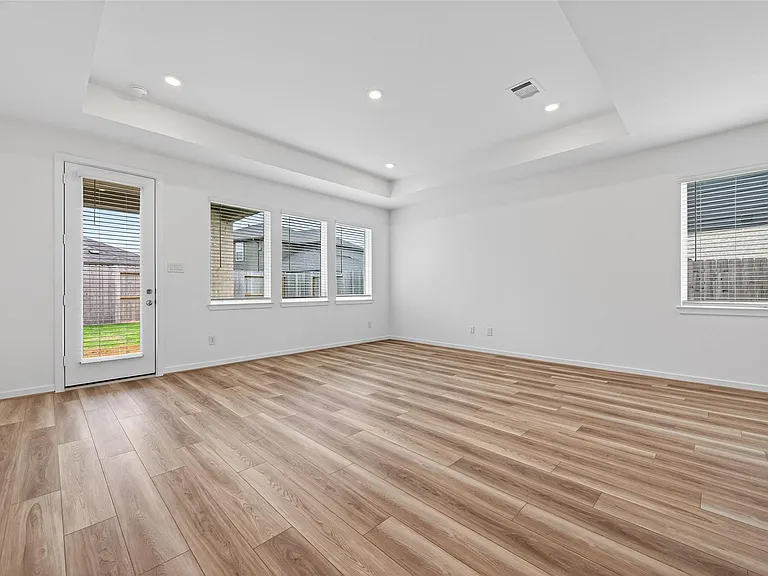 1110 Sky Rocket Ln — Photo 11