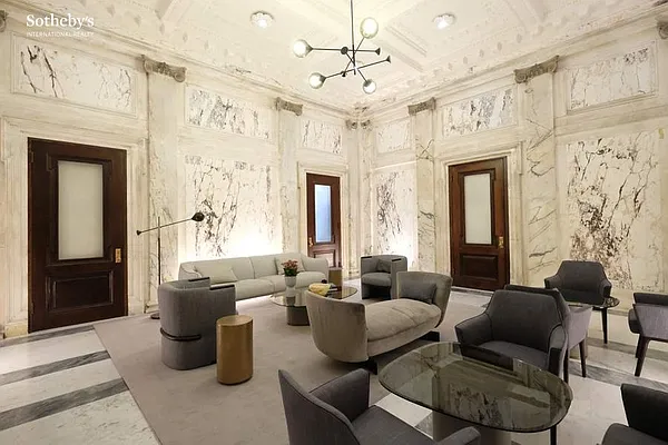 Rented by Sotheby's International Realty | media 32