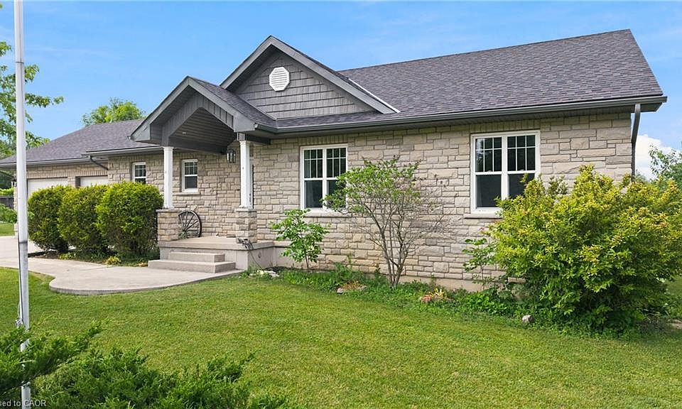 1st image of 14 Regency Dr