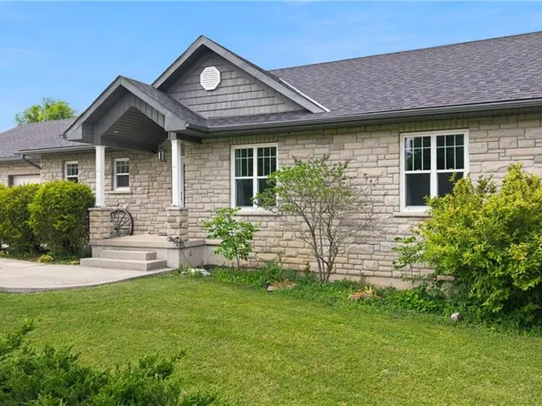 14 Regency Dr, Minto, ON N0G 1M0