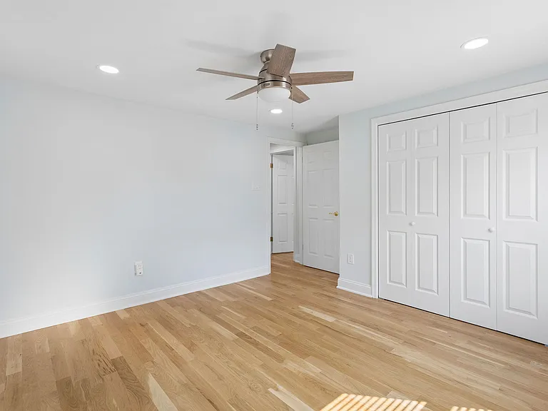 306 Candlewood Ln — Photo 22
