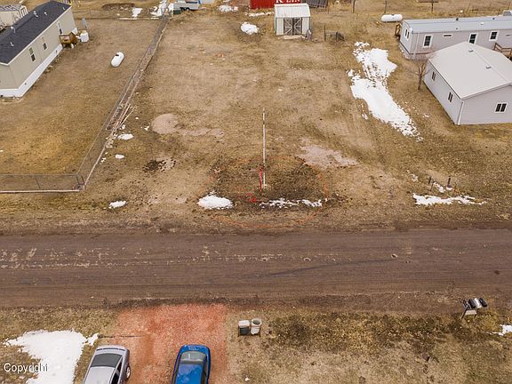 5th image of 30 Lakecourt Dr
