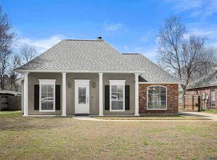 12203 Tallow Ridge Dr, Gonzales, LA 70737