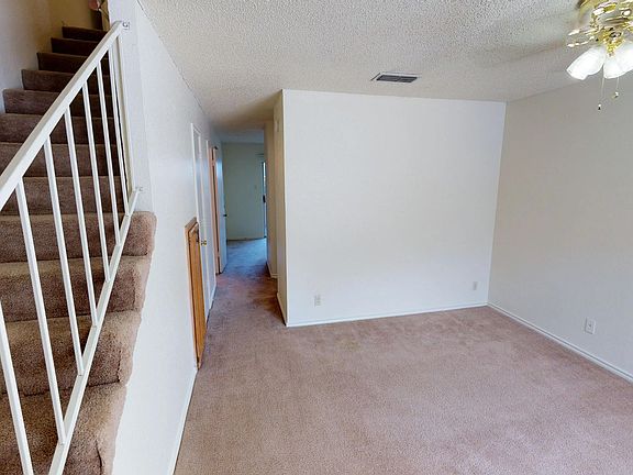 3rd image of 705-709 W Mulberry St #3