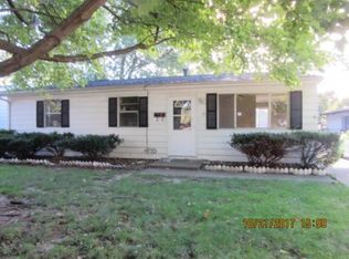 77 Oriole Dr, Decatur, IL 62526