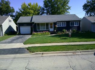 1514 Oakwood Ave, Dekalb, IL 60115