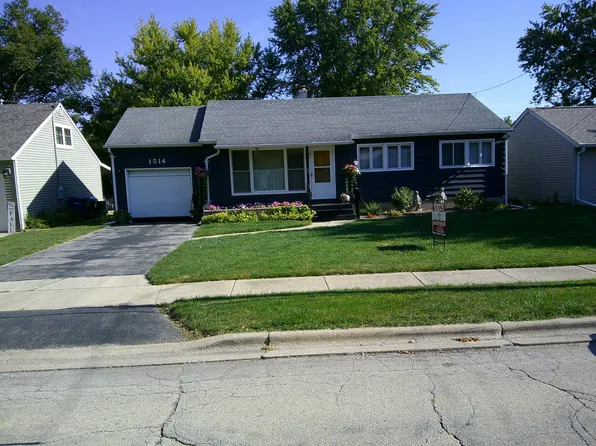 1514 Oakwood Ave, Dekalb, IL 60115