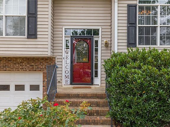 4th image of 3720 Field Sedge Dr