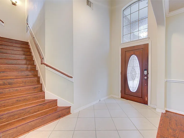 5007 Jade Cove Ct — Photo 6
