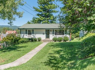 811 Circle St, Salem, VA 24153