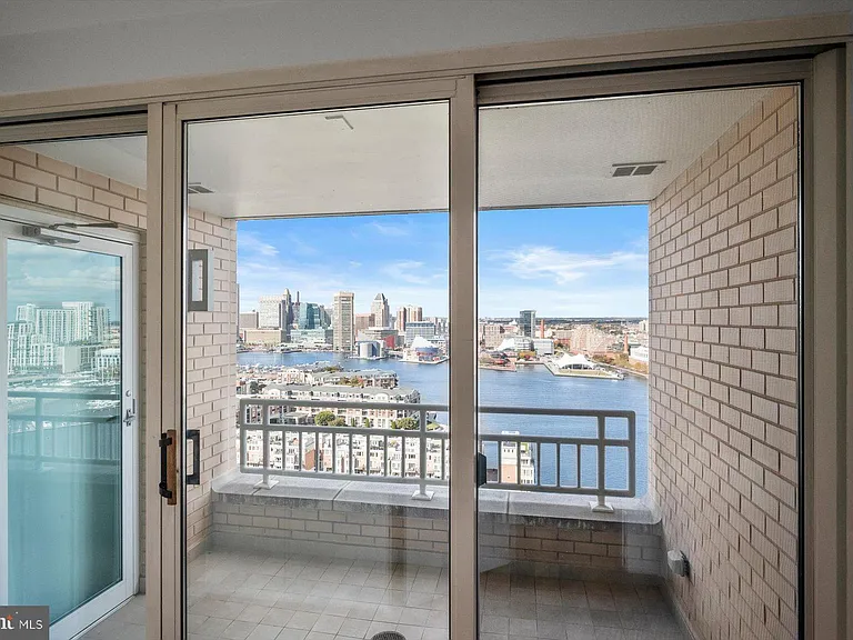 100 Harborview Dr #1901 — Photo 54