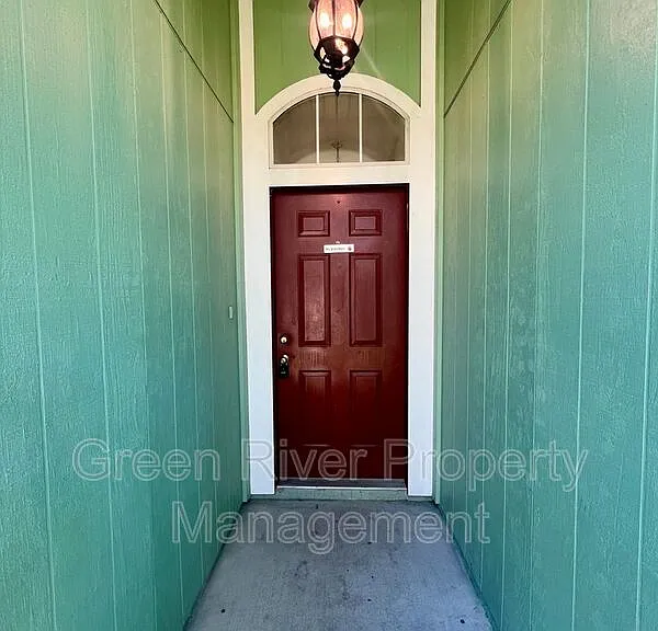 13140 Staffordshire Dr S — Photo 4