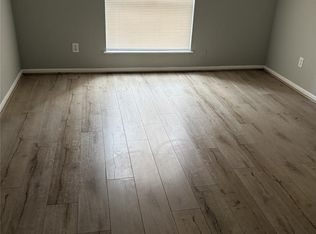 3055 SW Walnut Bend Ln #13, Houston, TX 77042