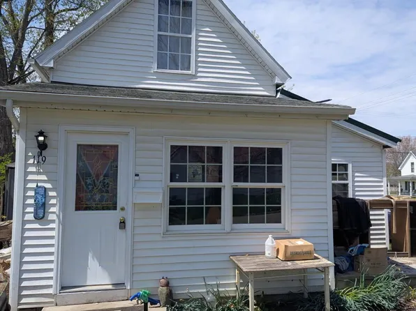 119 N Park Ave, Wellston, OH 45692