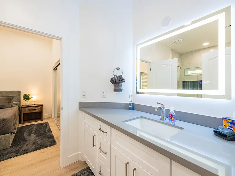 1710 E Queen Palm Dr — Photo 41