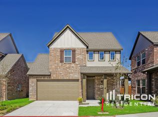 302 Yorkshire Ct, Saginaw, TX 76179