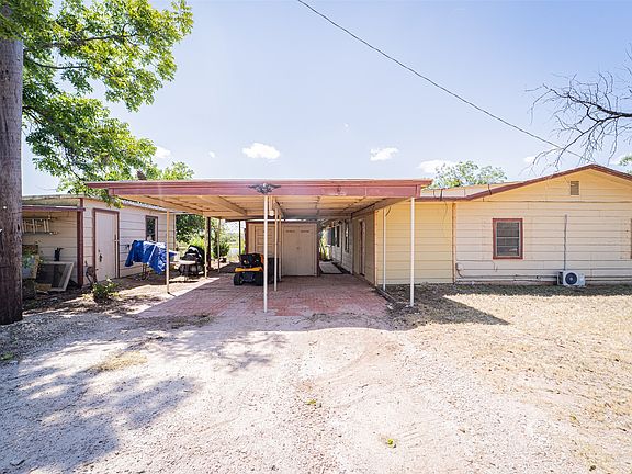 4th image of 170 Rocky Point Rd