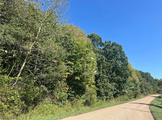 Ridge Rd NW, Bolivar, OH 44612