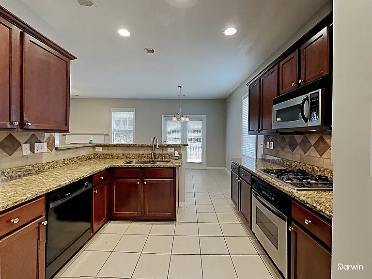 2184 Longmont Dr — Photo 4