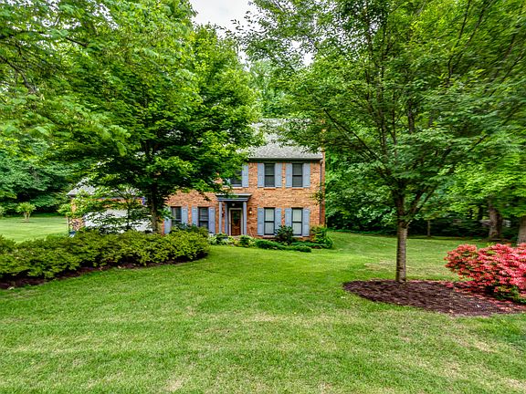 3rd image of 7856 Deer Lake Dr