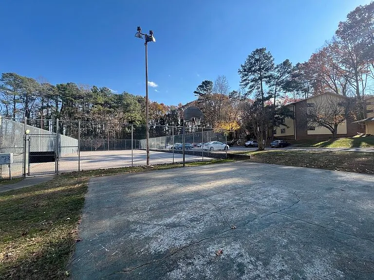 1014 Sandlin Pl #B — Photo 16