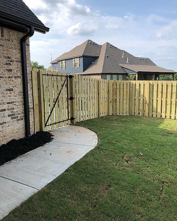 2nd image of 2903 NE Doyle Dr
