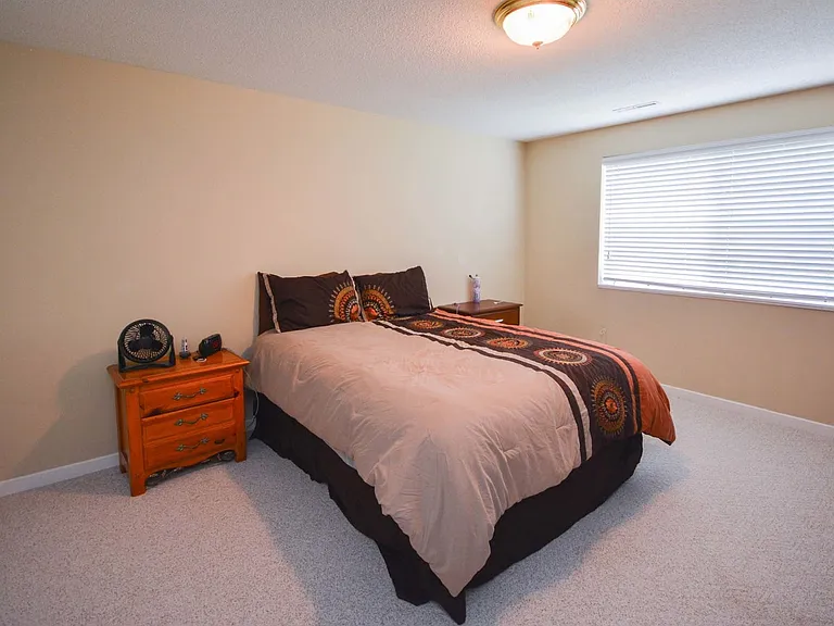 4458 Meadow Lakes Dr NW — Photo 15