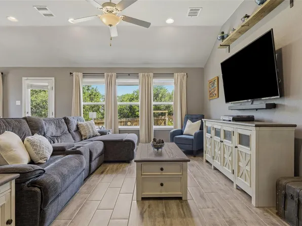 21103 Winslow Cv, Lago Vista, TX 78645