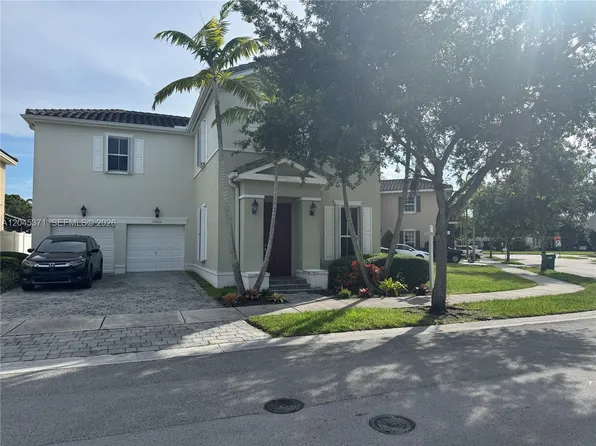 17000 SW 90th Ter, Miami, FL 33196