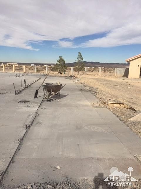 2nd image of 29001 Frontier Rd