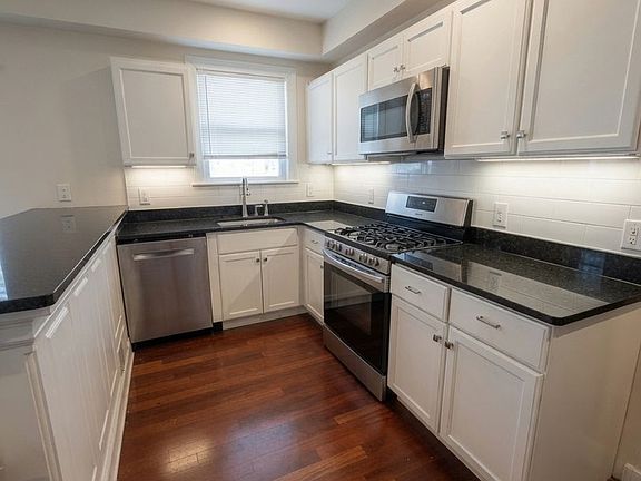 5th image of 22 Duval St #1